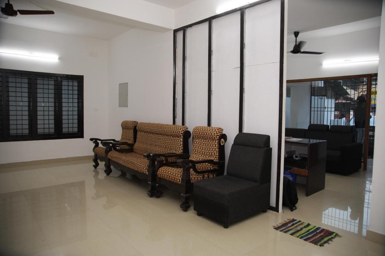 Meghna Residency Hotell Thiruvananthapuram Eksteriør bilde