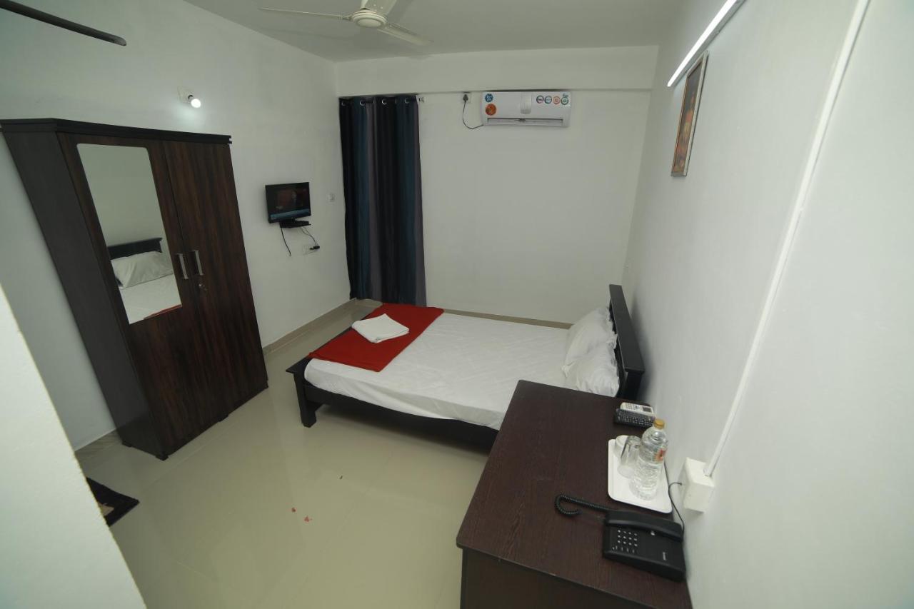 Meghna Residency Hotell Thiruvananthapuram Eksteriør bilde